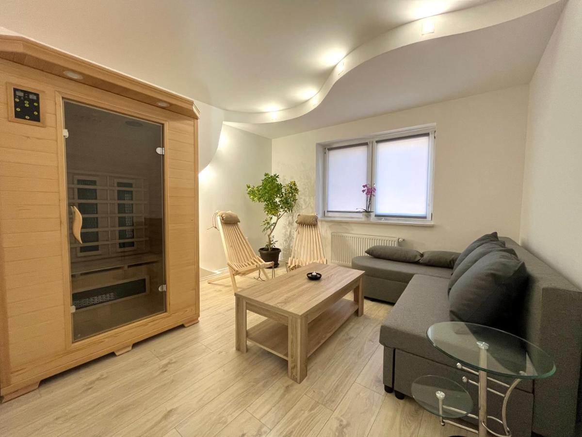Luxe Apartments Лютомер Экстерьер фото