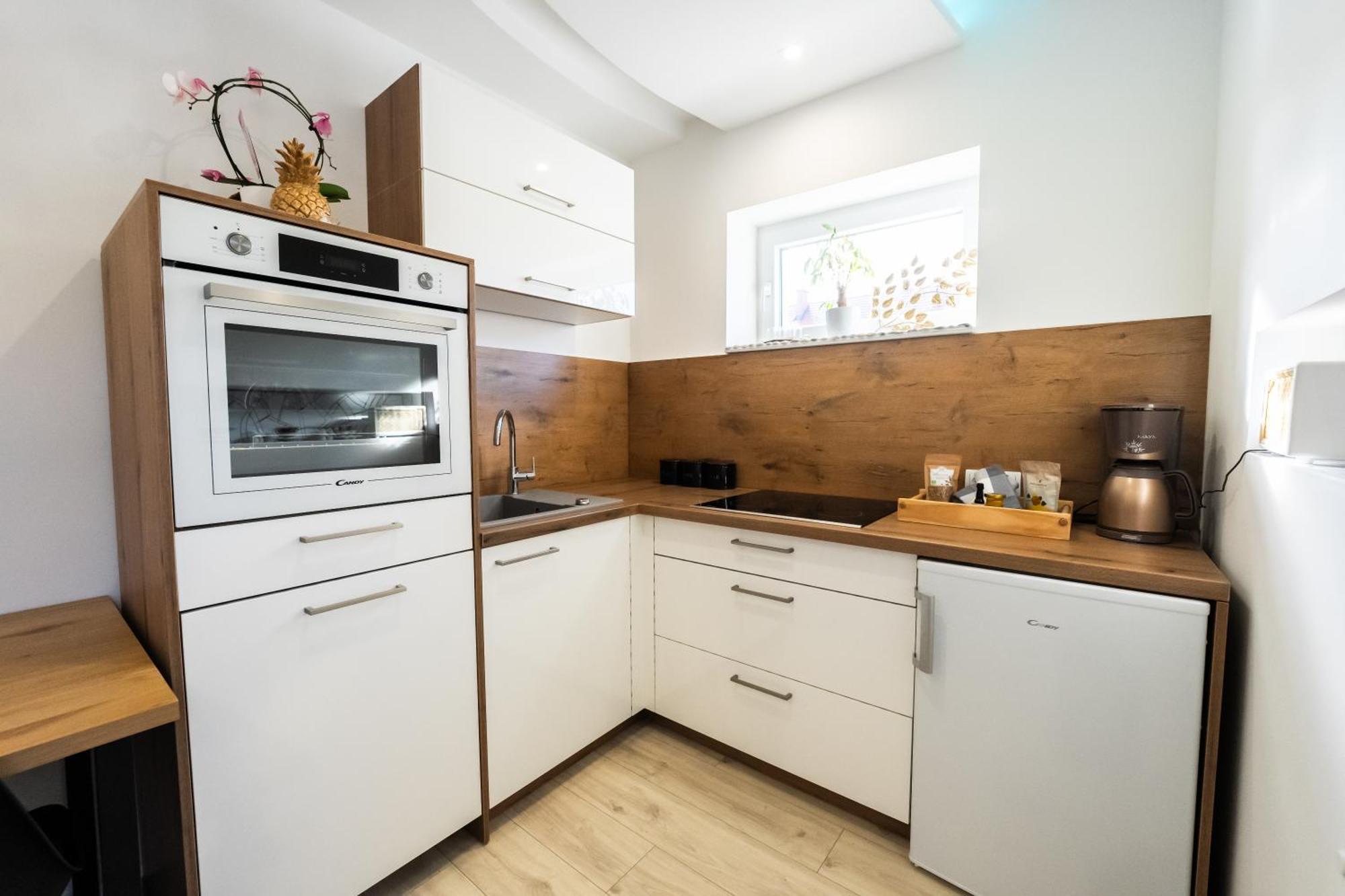 Luxe Apartments Лютомер Экстерьер фото
