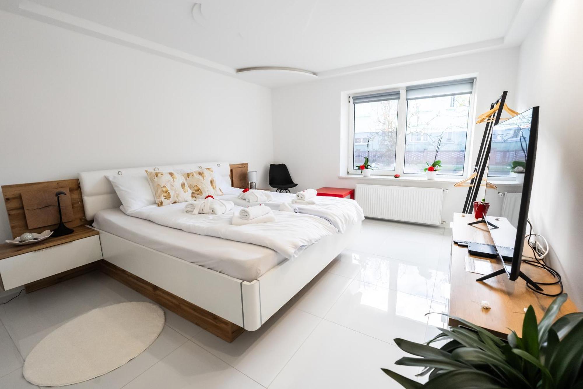 Luxe Apartments Лютомер Экстерьер фото